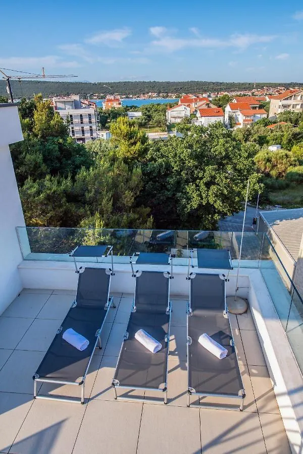 Crystal Holiday Residence Sukošan